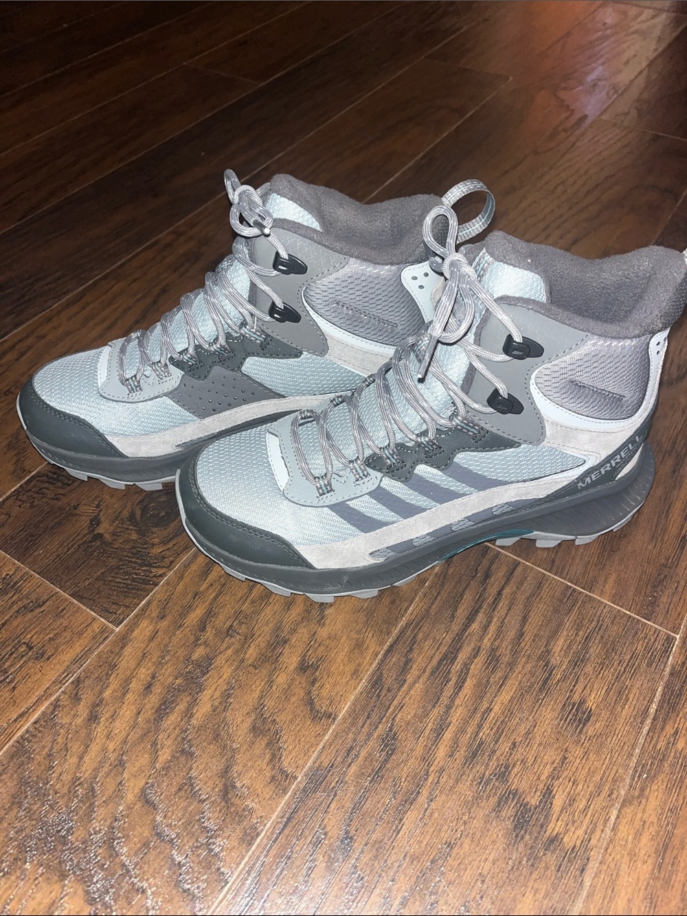 Merrell Teal and Gray women’s winter hike Boots